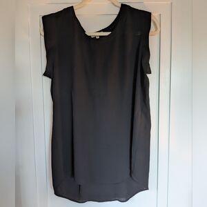 Pleione Black Sleeveless Tank - Size M